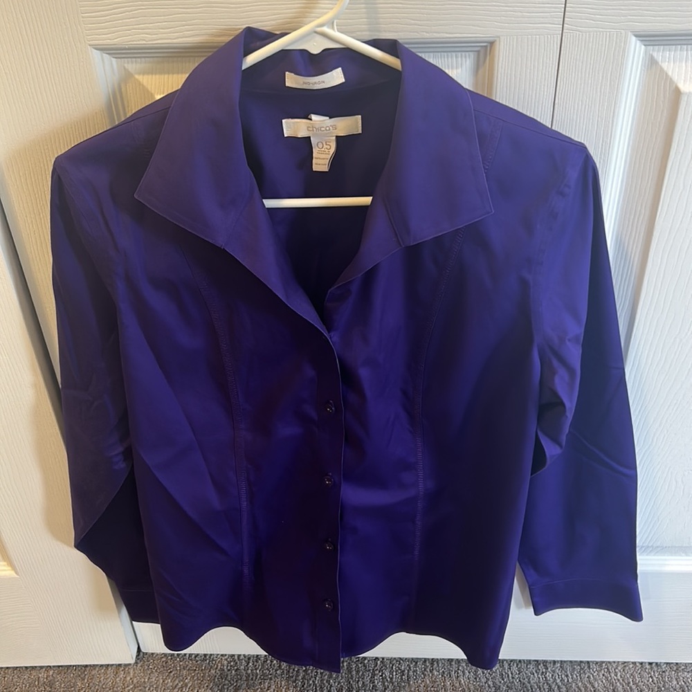 Chico’s Women’s Purple Button Down Long-Sleeve Top 0.5